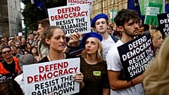 Juiz escocês rejeita bloquear suspensão do Parlamento britânico 