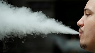 ABD'de elektronik sigaradan kaynaklı akciğer hastalıklarında büyük artış