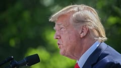 Trump elhalasztja lengyelországi látogatását