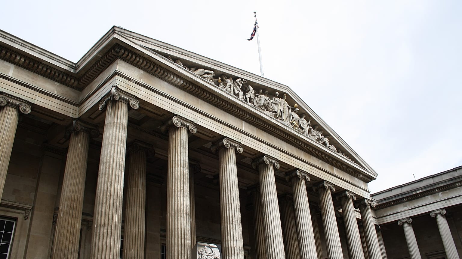 ABD işgali sırasında Irak'tan kaçırılan 156 tarihi eseri British Museum iade etti