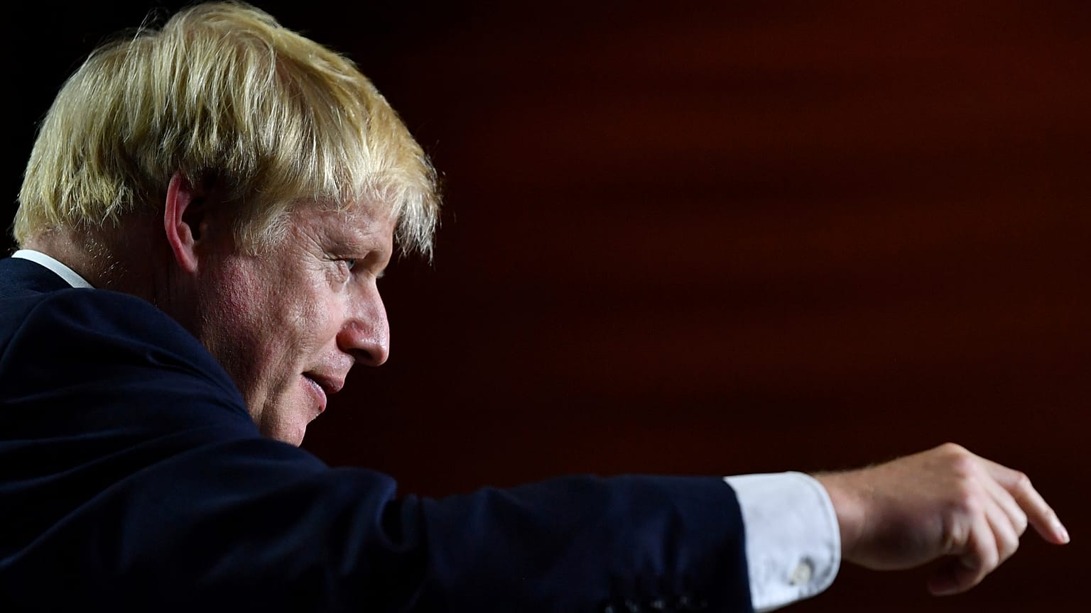Brexit: Σε θέσεις μάχης τα κόμμματα με όλα τα σενάρια ανοιχτά