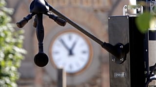 Fransa'da Paris'in bir banliyösünde gürültü ölçümü için yeni geliştirilen radar test ediliyor
