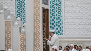 Cuma hutbesinde Atatürk anılmadı: Camide arbede, sosyal medyada tepki; haram olsun