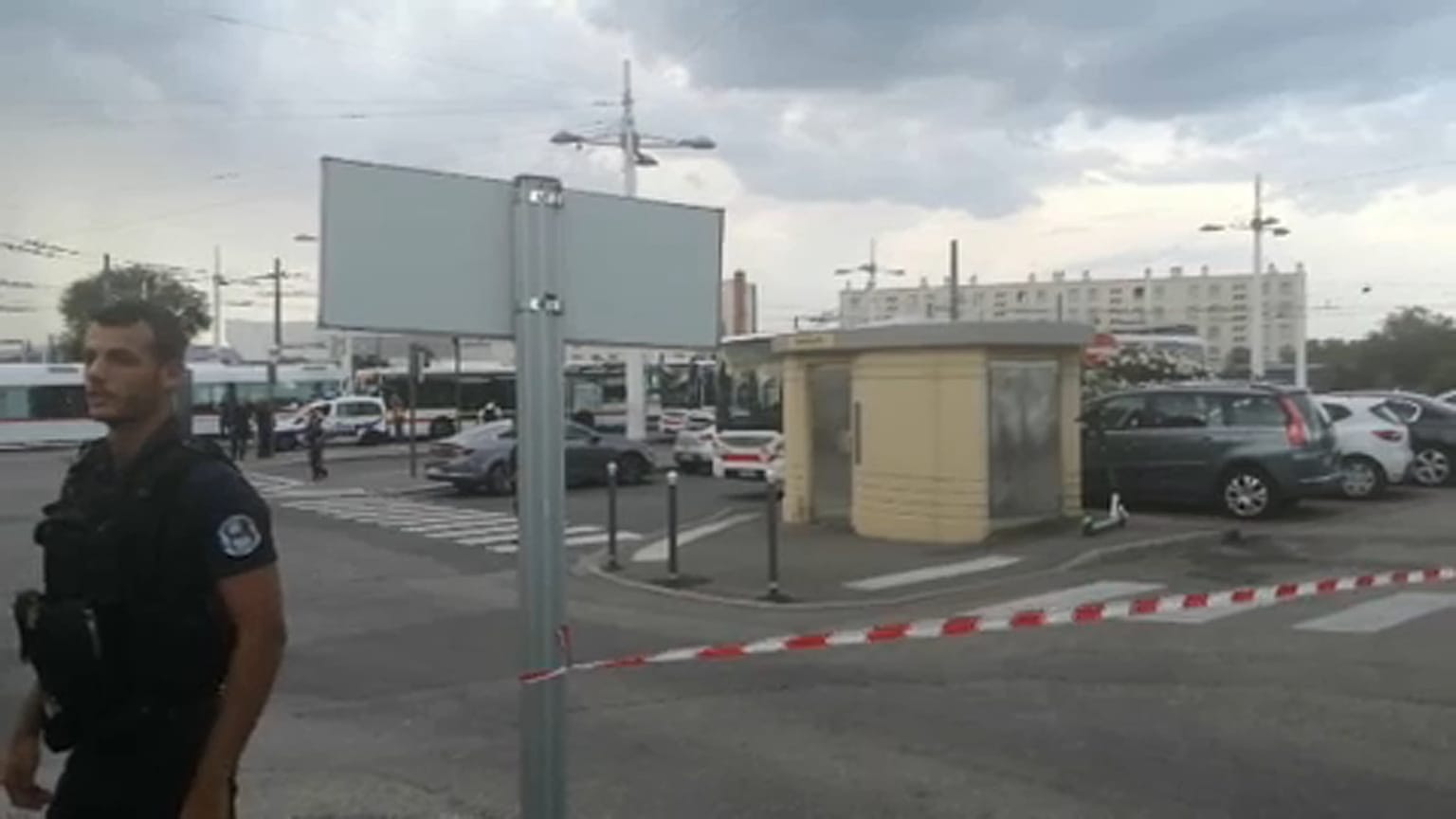 Λυών: Επίθεση με μαχαίρι έξω από σταθμό μετρό- Ένας νεκρός, εννέα τραυματίες