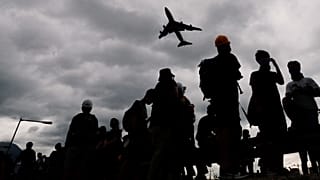 Domingo de protestos no aeroporto de Hong Kong