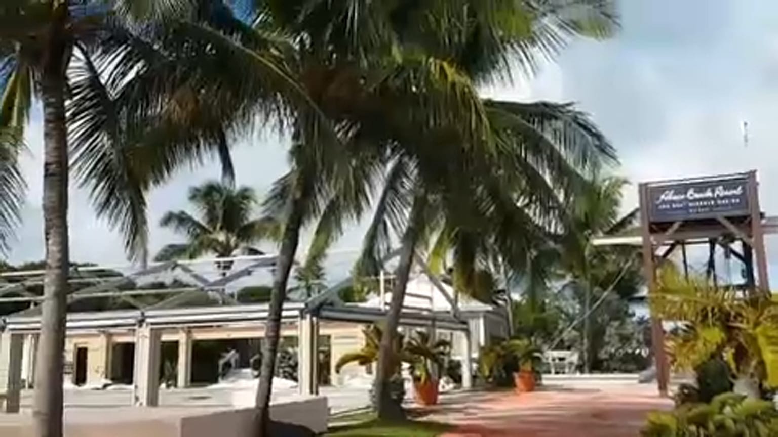 Mindjárt lecsap a Bahamákra a Dorian hurrikán