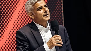 Londra Belediye Başkanı Khan: Bugünler İkinci Dünya Savaşı öncesini hatırlatıyor