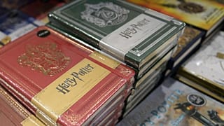 مدرسة تزيل كتب هاري بوتر من مكتبتها لأنها تجلب "أرواحاً شريرة"