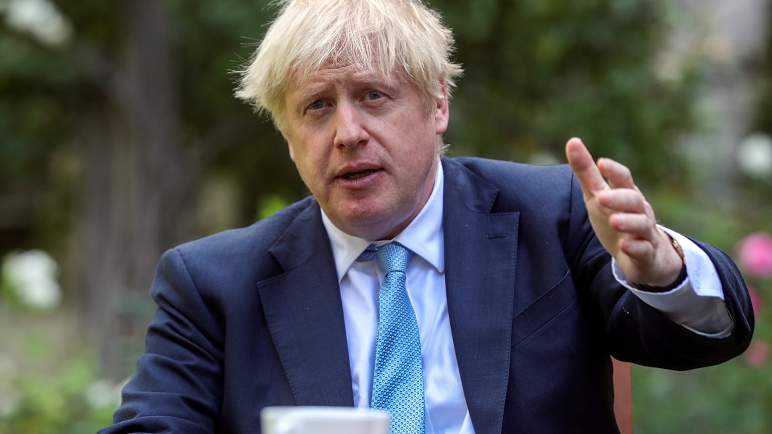 Johnson'ın tartışmalı makalesini izleyen haftada Müslüman karşıtı saldırılar yüzde 375 arttı