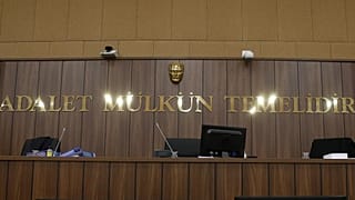 Görevden uzaklaştırılan 41 belediye başkanına 237 yıl hapis cezası