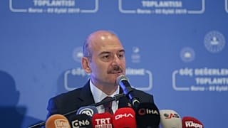 İçişleri Bakanı Süleyman Soylu, Bursa'da bir otelde düzenlenen Göç Değerlendirme Toplantısı’na katılarak konuşma yaptı. ( Barış Oral - Anadolu Ajansı )
