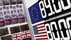 İngiltere'de Brexit belirsizliği Sterlin'in Dolar karşısında değer kaybetmesine yol açtı