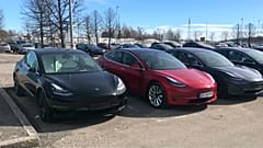 Vendas de carros elétricos caem em julho