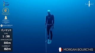 Weltmeisterschaft im Apnoetauchen: Titelfavorit Morgan Bourc'his (41)