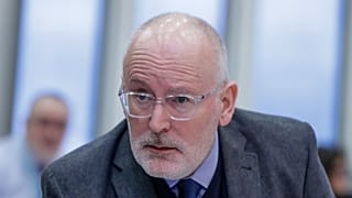 Náci hasonlattal vitázott a jogállamiságról Timmermans
