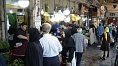 Los iraníes, víctimas del ''juego nuclear''