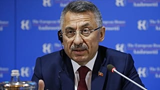 Cumhurbaşkanı Yardımcısı Oktay: Sınırlarımızı açmak ne bir tehdit ne de blöf