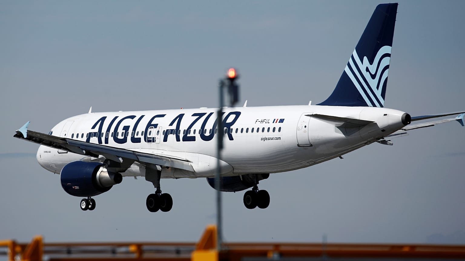 Aigle Azur больше не летает