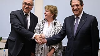Αναστασιάδης μετά τη συνάντηση με Ακιντζί: «Δεν εγκαταλείπουμε την ελπίδα»
