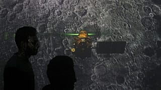 Chandrayaan-2 uzay aracıyla irtibat kesildi