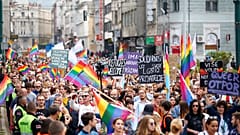 UE deve combater retrocesso nos direitos humanos
