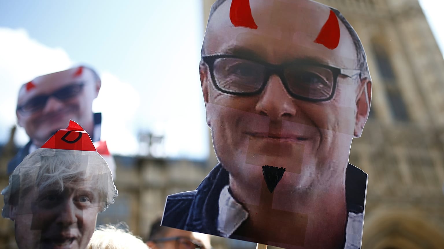 Boris Johnson'ın başdanışmanı "İngiltere'yi yöneten" Dominic Cummings kim? 