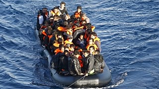 Συνεχίζονται οι αφίξεις μεταναστών και προσφύγων