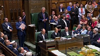"Парламент должен заседать"