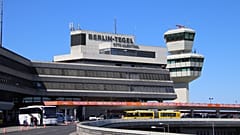 Turbulenzen in Eurowings-Maschine: 8 Verletzte am Flughafen Tegel