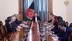 Afganistan Cumhurbaşkanı Eşref Gani, müzakerelerin tekrar başlatılması ve ateşkes çağrısını yineledi