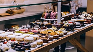 Mitarbeiter stiehlt Kuchen im Wert von 90.000 Dollar in New Yorker Edel-Bäckerei