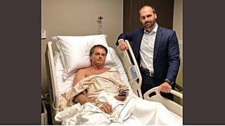Família Bolsonaro: Do ataque à democracia à arma num hospital