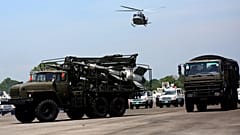 Manöver an kolumbianischer Grenze: 150.000 venezolanische Soldaten in Alarmbereitschaft