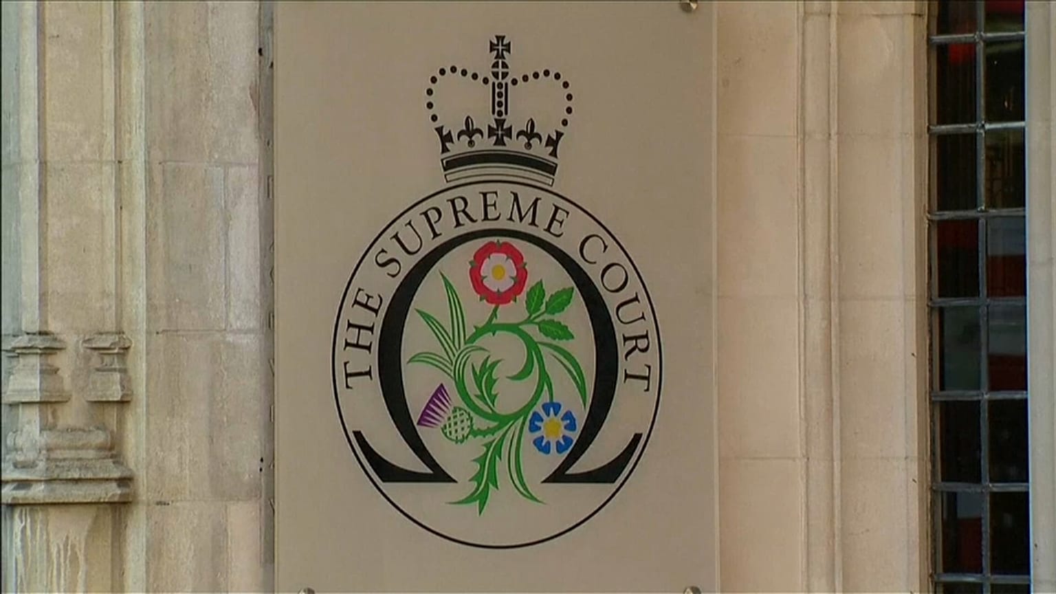 Sospensione del Parlamento, Edimburgo contro Boris Johnson: "È illegale"