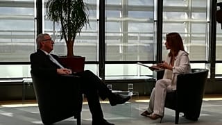 Ο Ζαν Κλωντ Γιούνκερ μιλά στην Έφη Κουτσοκώστα