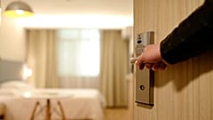 حکم دادگاه فرانسه: ایست قلبی هنگام سکس در سفر کاری حادثه ناشی از کار است