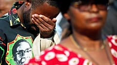 Caos em última homenagem a Mugabe