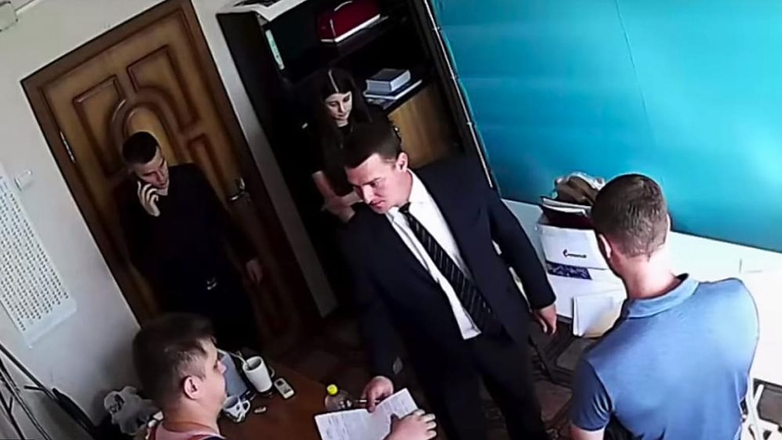 Putin critic Navalny says at least 200 raids carried out against supporters
