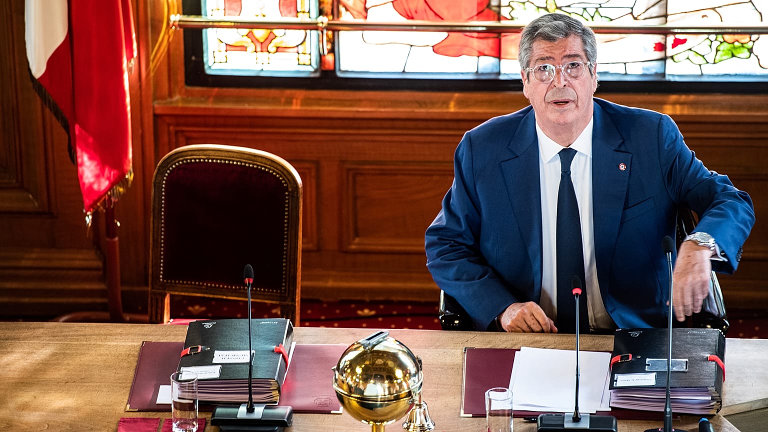 4 ans ferme ! Patrick Balkany, maire de Levallois, va directement en prison