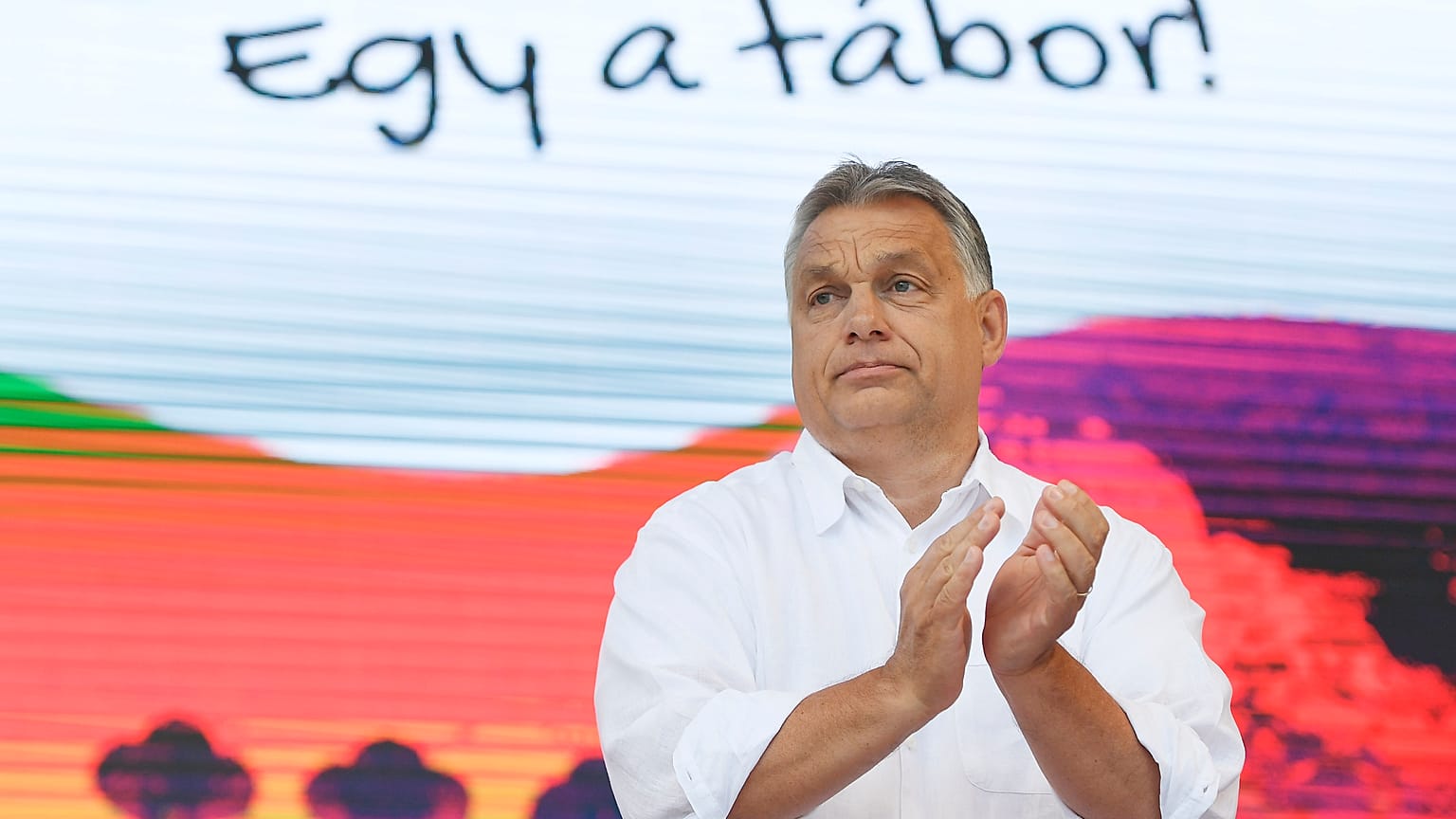 Orbán segítheti Boris Johnsont a rendezetlen brexit elérésben?