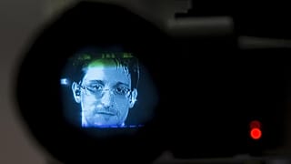 Sollte Deutschland Edward Snowden (36) aufnehmen? Wer sagt was...