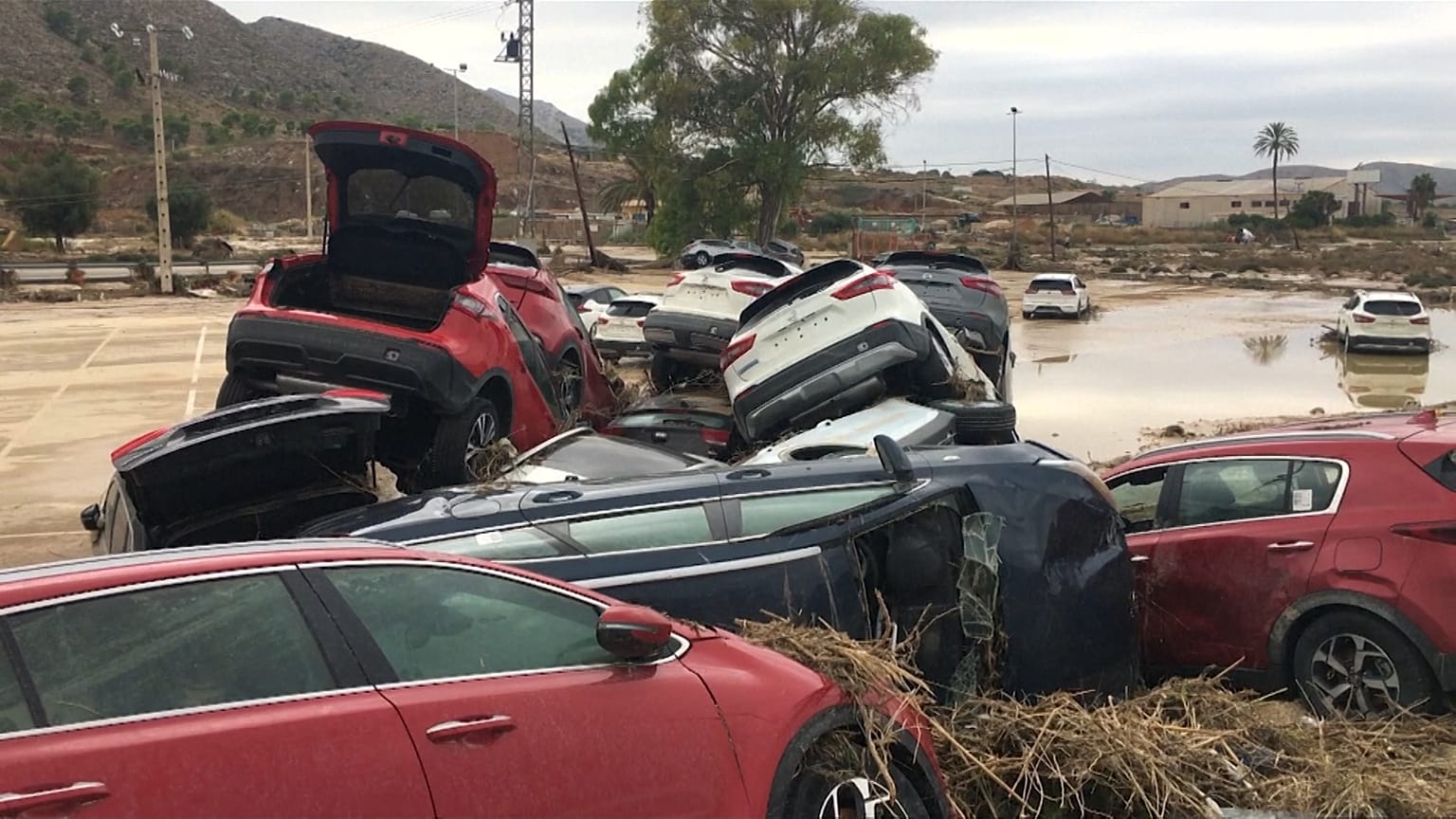 Décor apocalyptique en Espagne, après les inondations