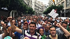متظاهرون وسط العاصمة الجزائر يوم 2019/09/13. عبد العزيز بومزار/رويترز