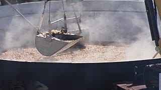 Giant pot of stew to get an early taste of autumn in Japan