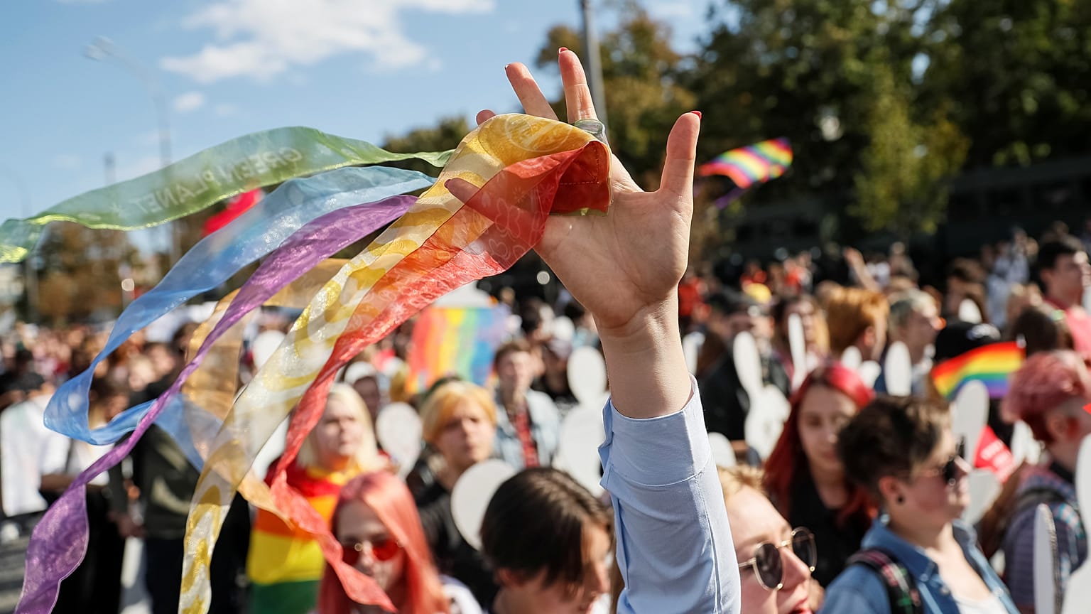 Marches des fiertés mouvementées en Ukraine et en Serbie