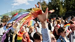 Marches des fiertés mouvementées en Ukraine et en Serbie