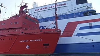 "Академик Ломоносов" прибыл