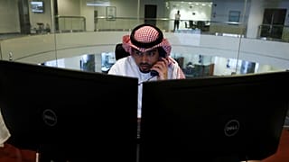 رونق بورس ریاض و تهران؛ رقابت برای عادی‌سازی حملات پهپادی