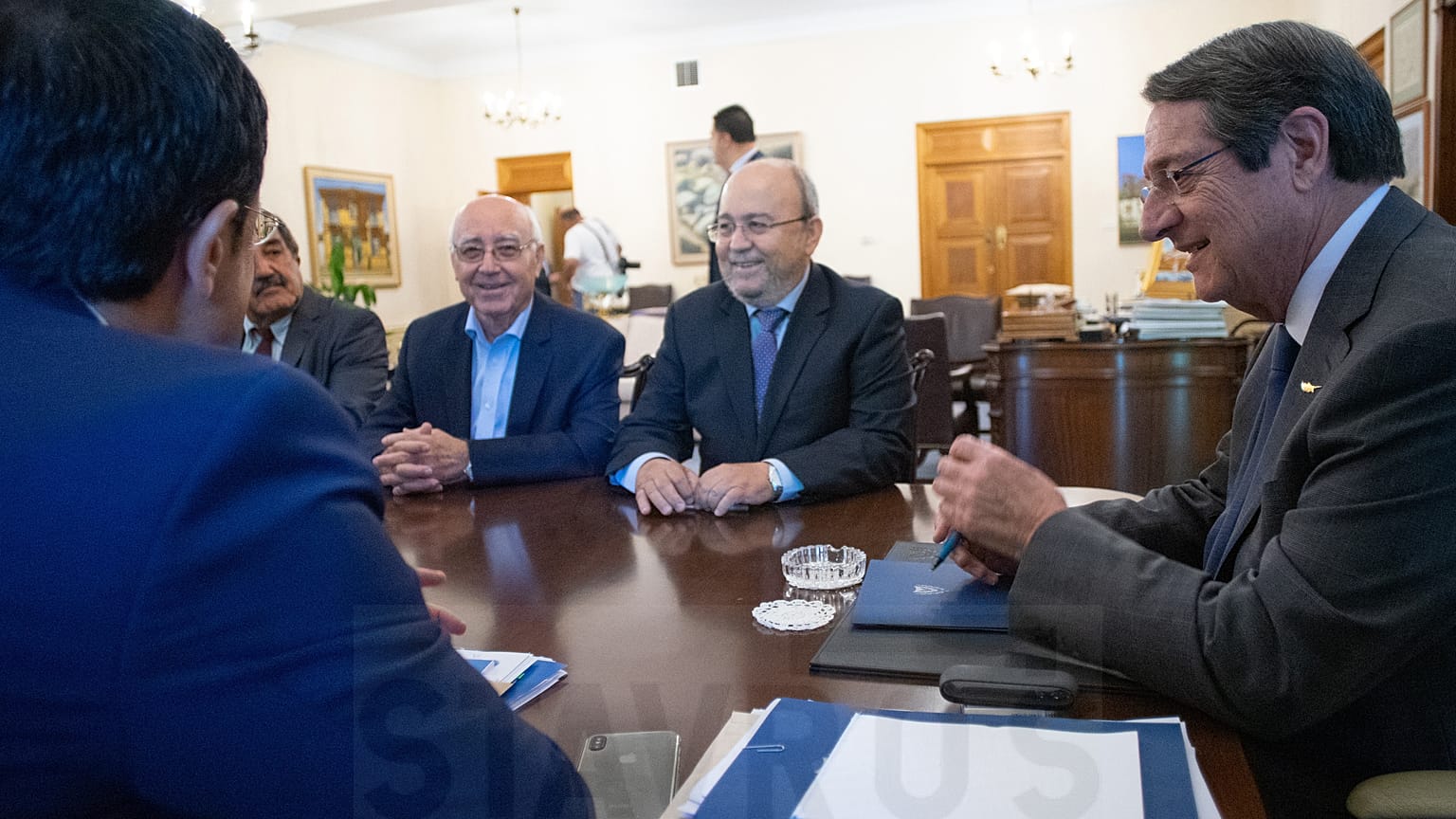 Ο Πρόεδρος της Δημοκρατίας κ. Νίκος Αναστασιάδης δέχεται τον Δήμαρχο κ. Σίμο Ιωάννου και μέλη του Δημοτικού Συμβουλίου Αμμοχώστου. 