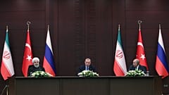 Cumhurbaşkanı Recep Tayyip Erdoğan, Rusya Devlet Başkanı Vladimir Putin ve İran Cumhurbaşkanı Hasan Ruhani Üçlü Zirve sonrası Çankaya Köşkü'nde basın toplantısı düzenledi